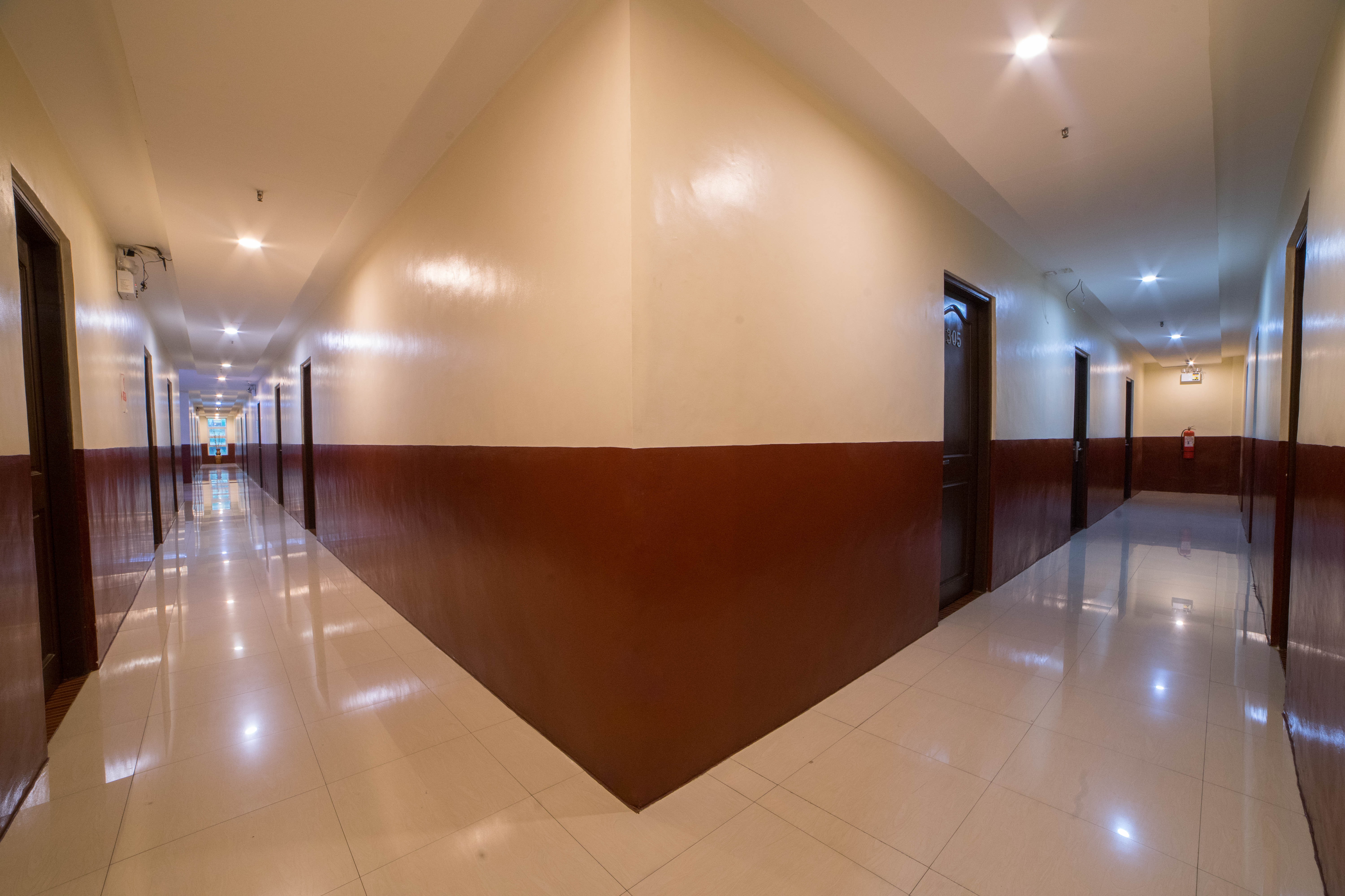 RedDoorz Plus @ Balibago Angeles City