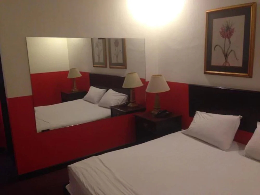 Diamondwood Hotel
