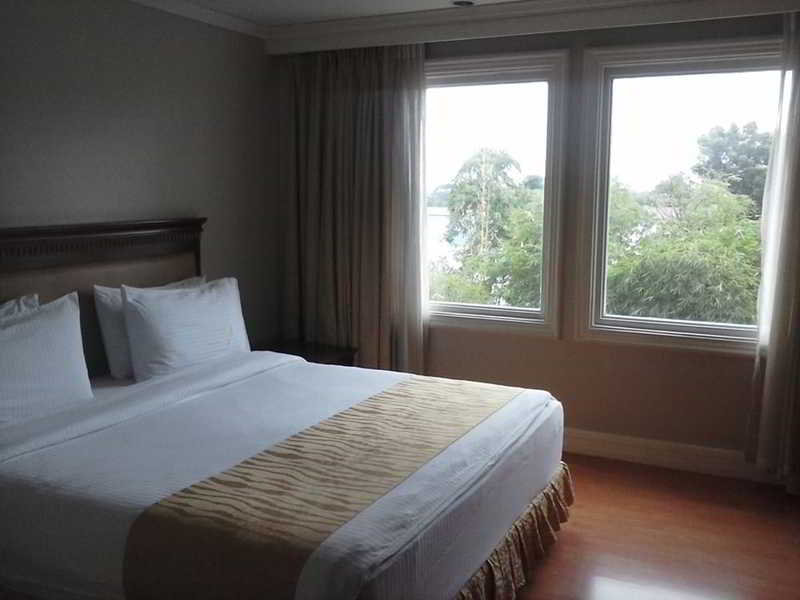 Savannah Resort Hotel