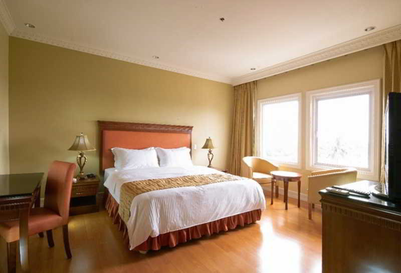 Savannah Resort Hotel