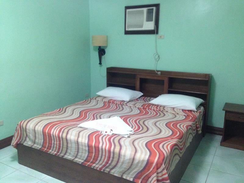 Tomobe Hotel and Restaurant