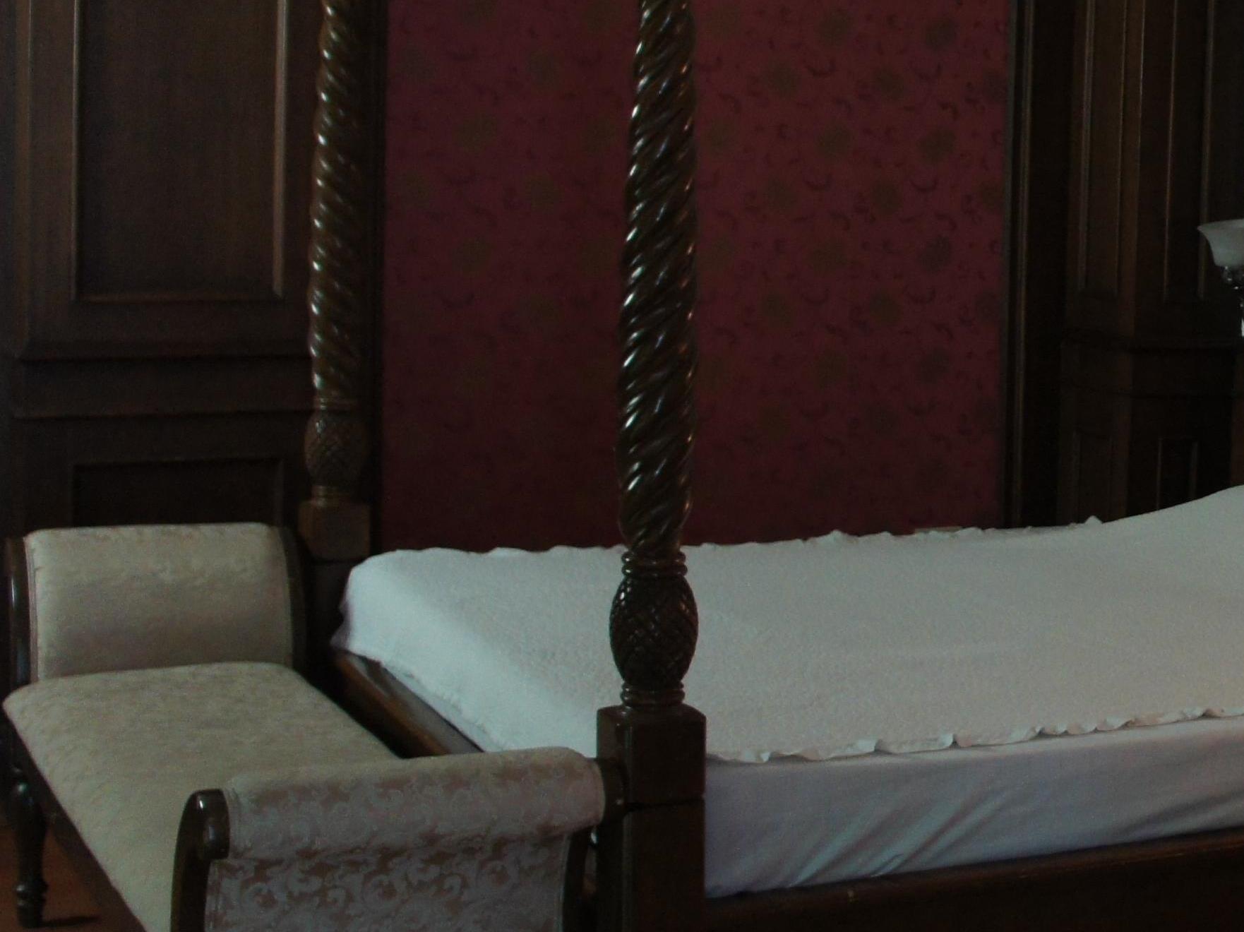 Valentine Park Hotel