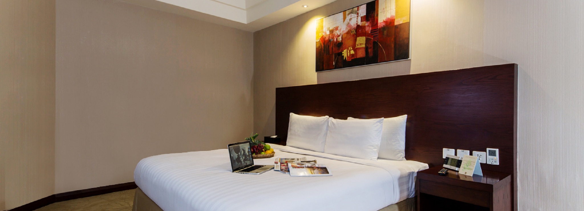 Widus Hotel and Casino Clark