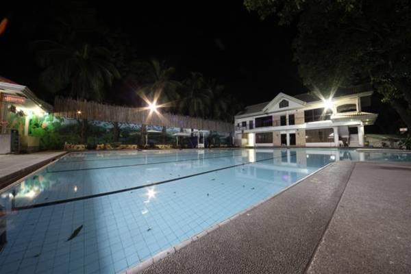 Woodland Resort
