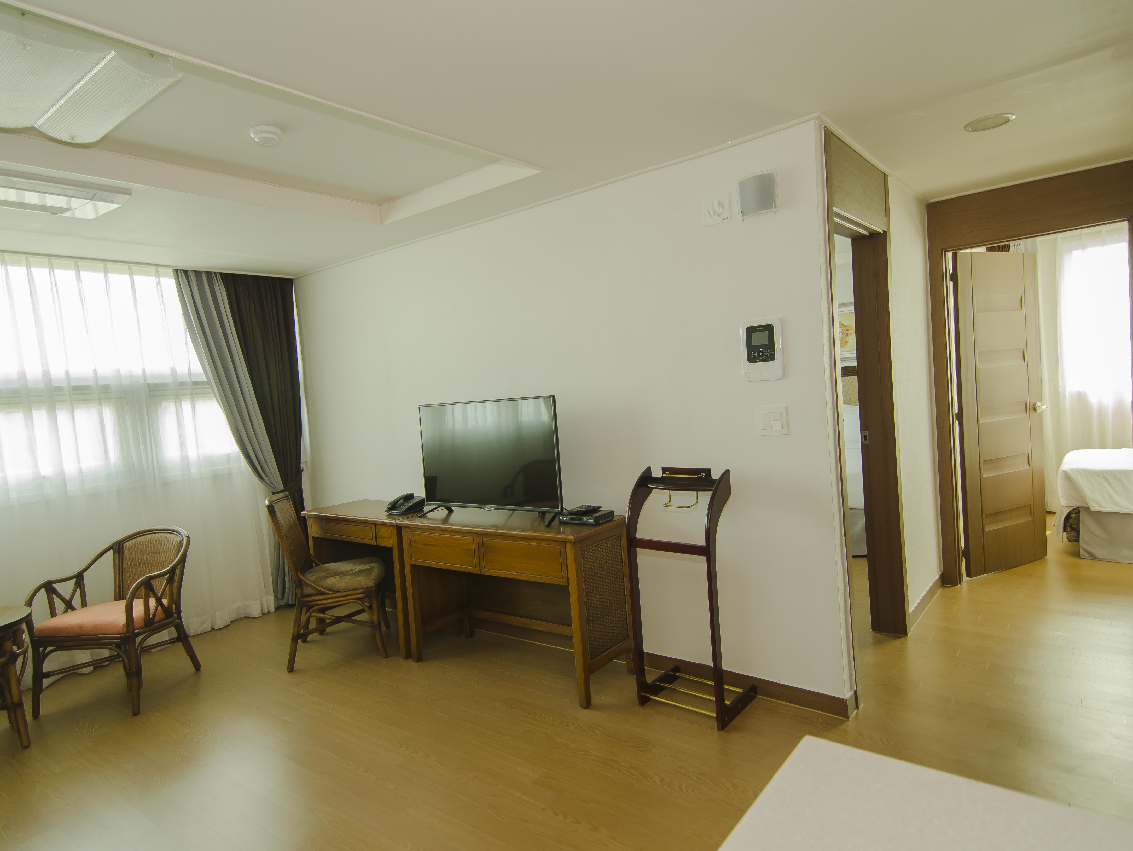 Xenia Hotel
