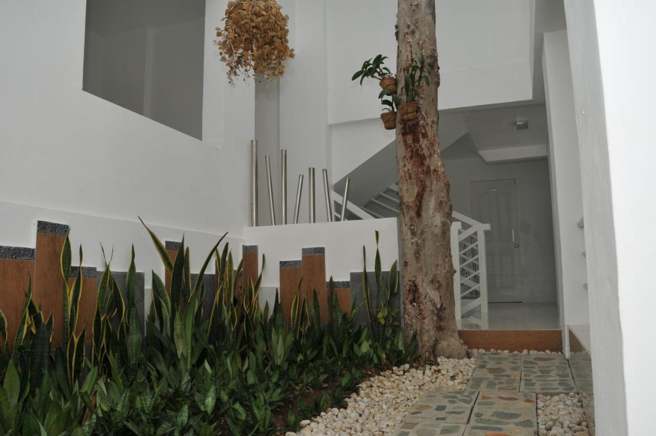 Date & Dine Residences