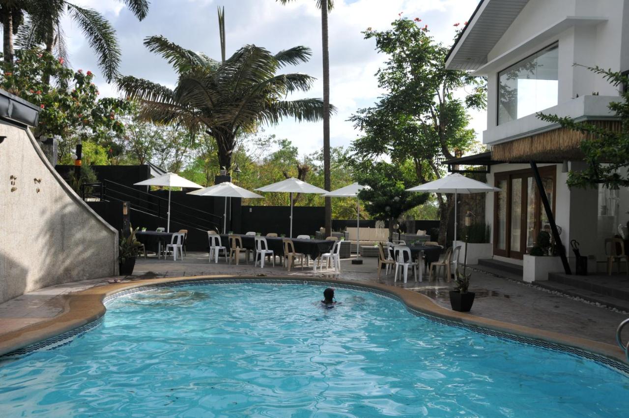 Date & Dine Residences