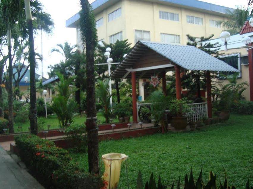 Gems Hotel and Conference Center