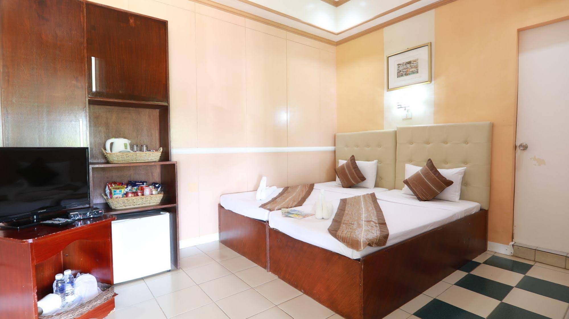 Loreland Farm Resort