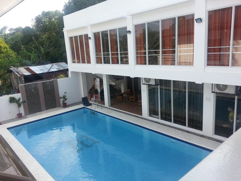 Modern Peak Suites & Private Resort