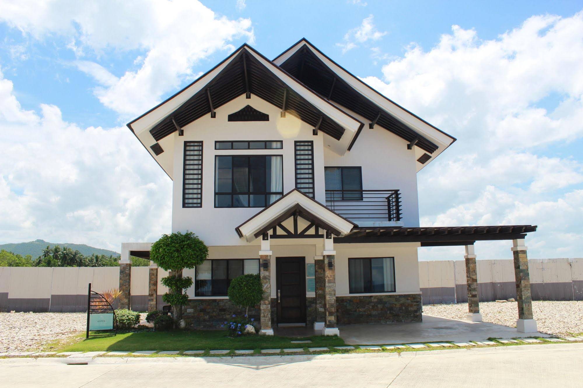 Argao Royal Palms Service Villas