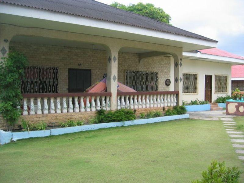Looc Garden Beach Resort