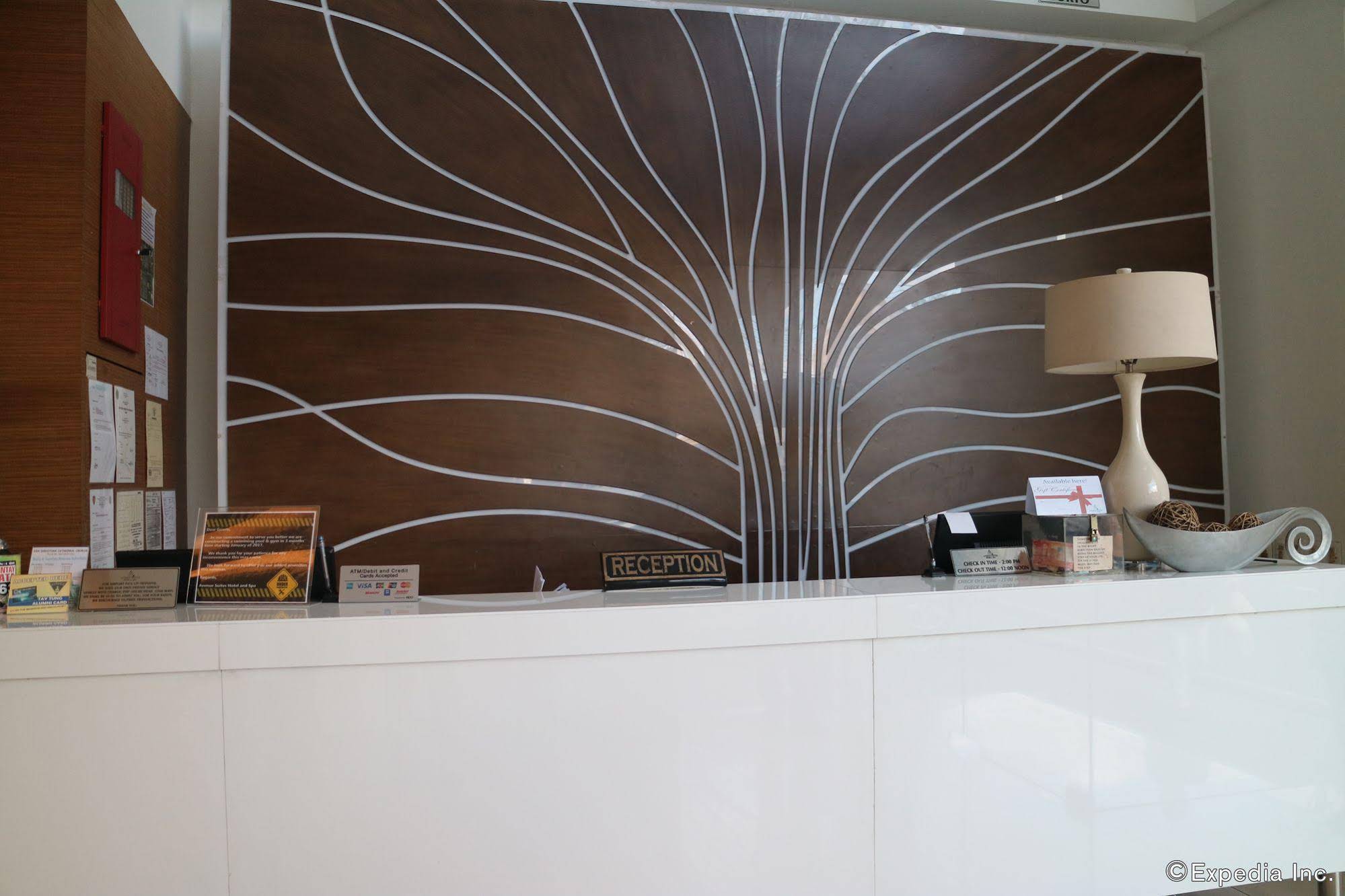 Avenue Suites