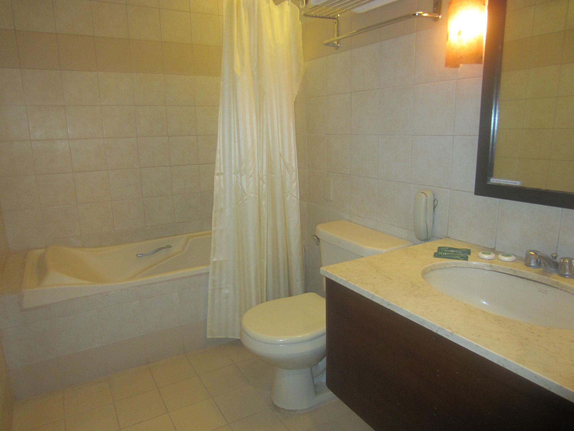 Bacolod Business Inn