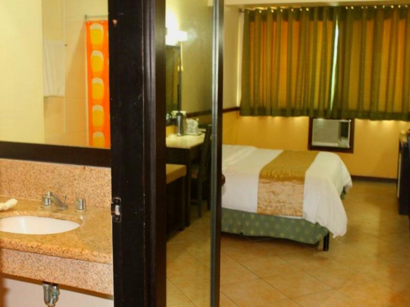 Goldenfield Kundutel Hotel