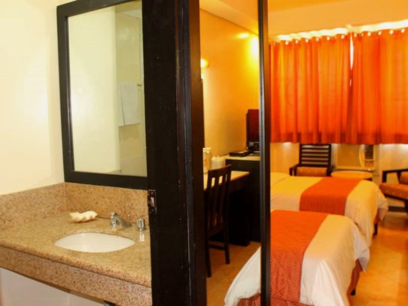 Goldenfield Kundutel Hotel