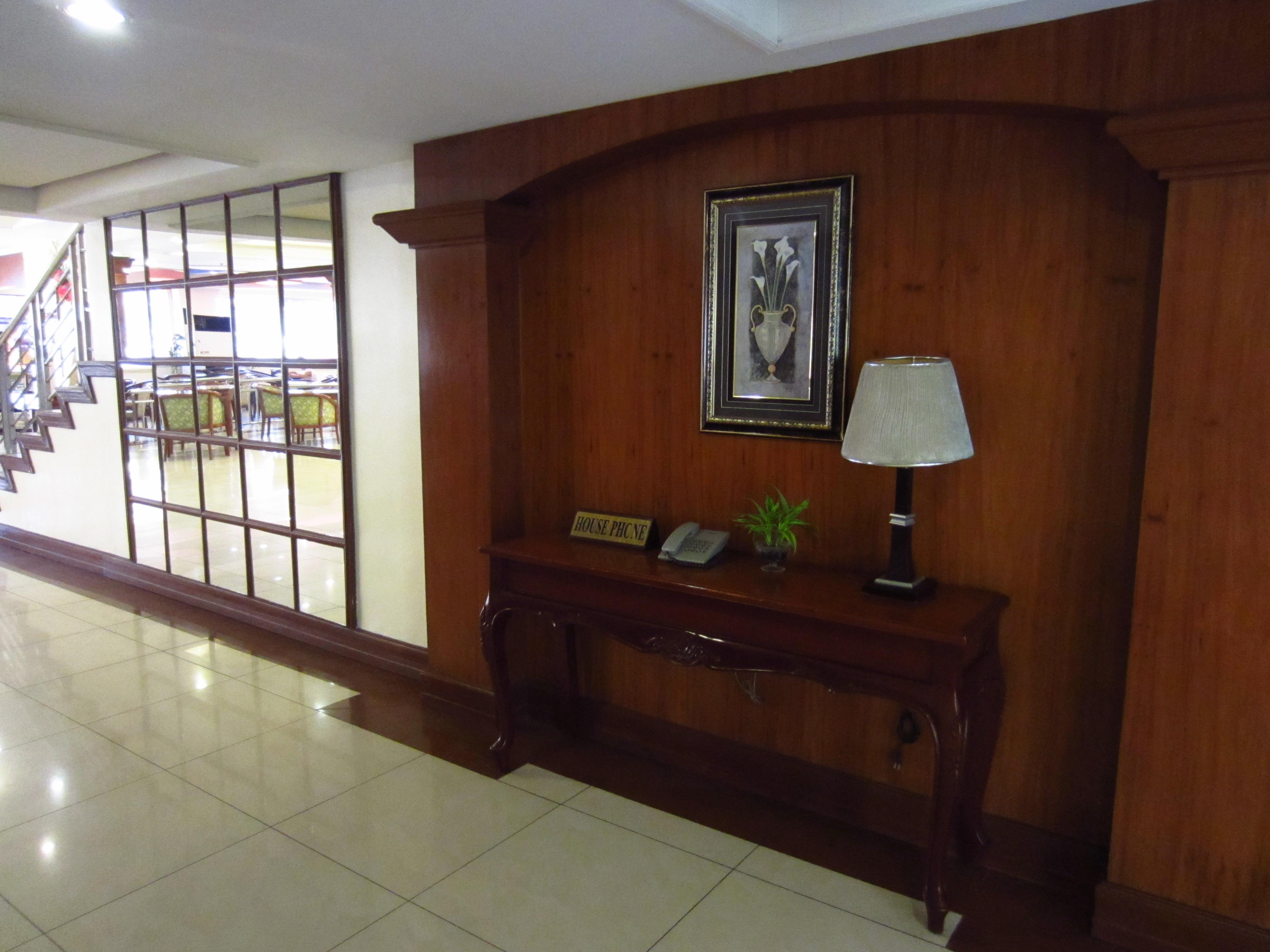 Grand Regal Hotel Bacolod