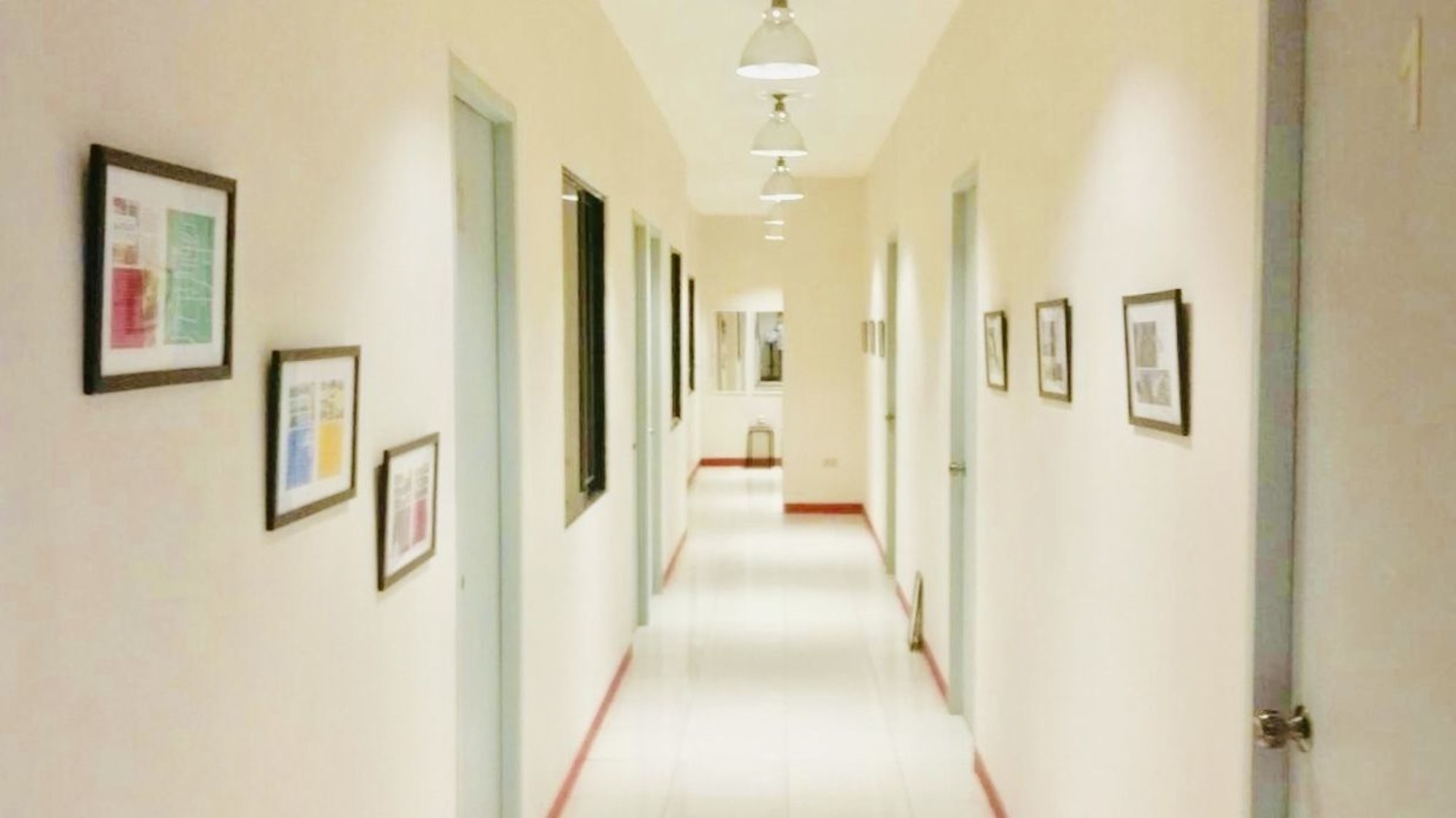 Hometown Hotel Bacolod Lacson