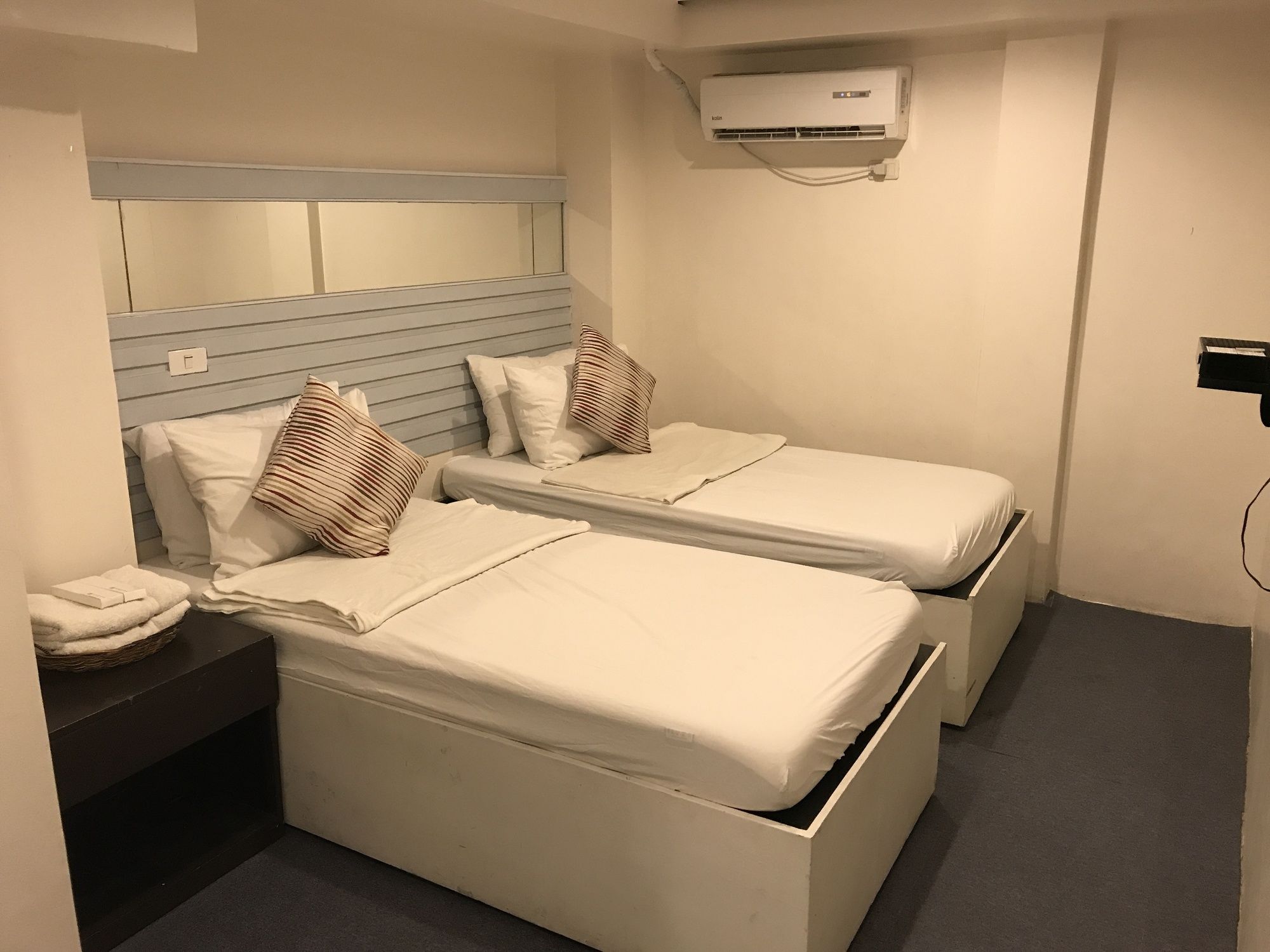 Hometown Hotel Bacolod Lacson
