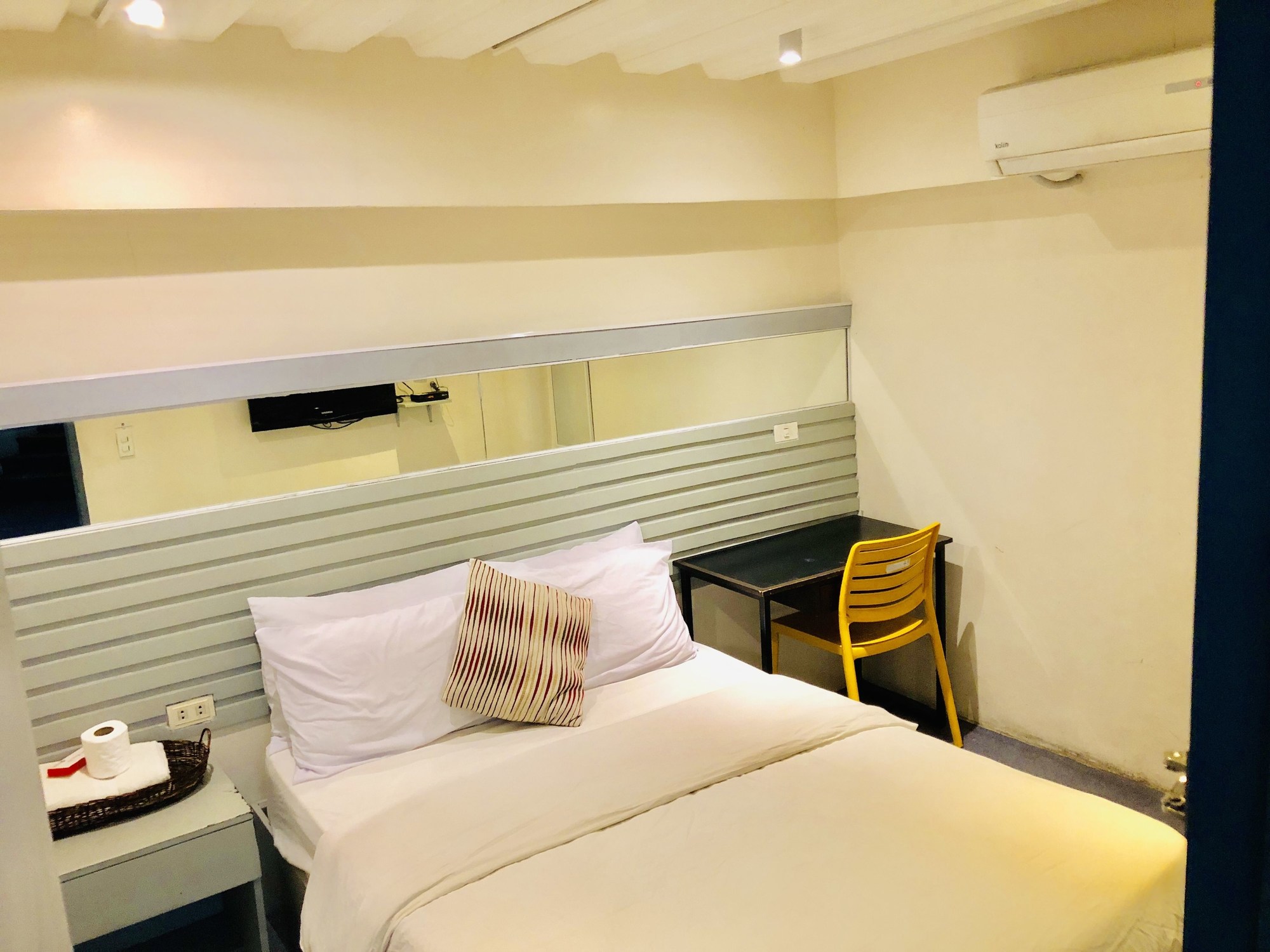 Hometown Hotel Bacolod Lacson