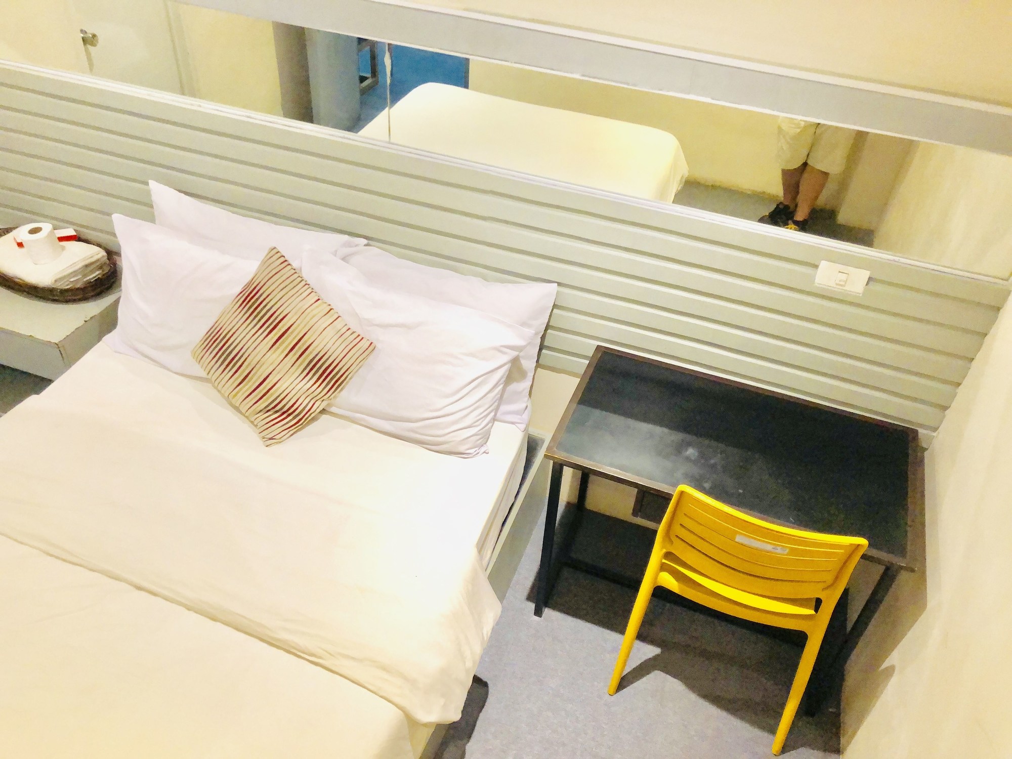 Hometown Hotel Bacolod Lacson