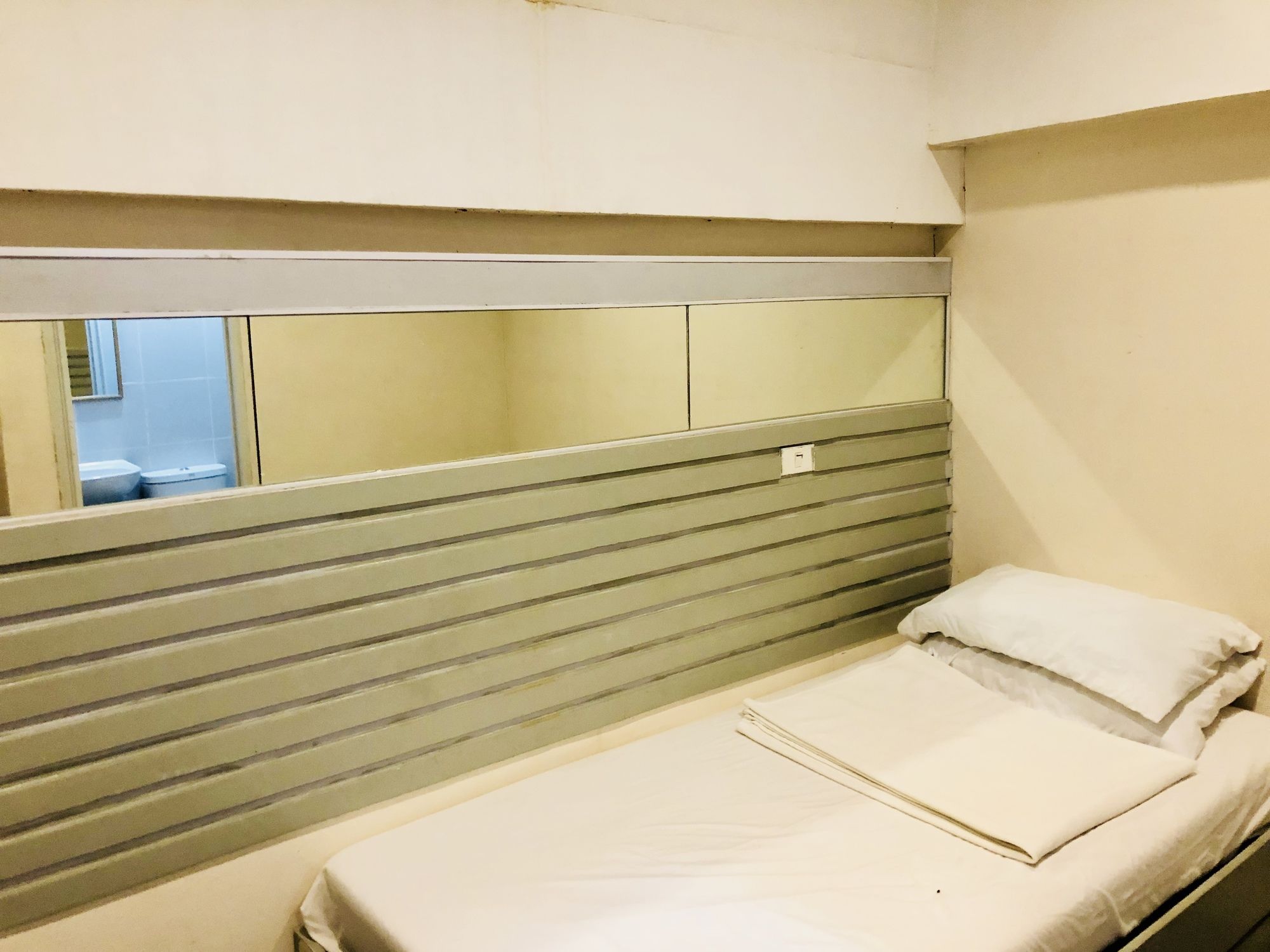 Hometown Hotel Bacolod Lacson