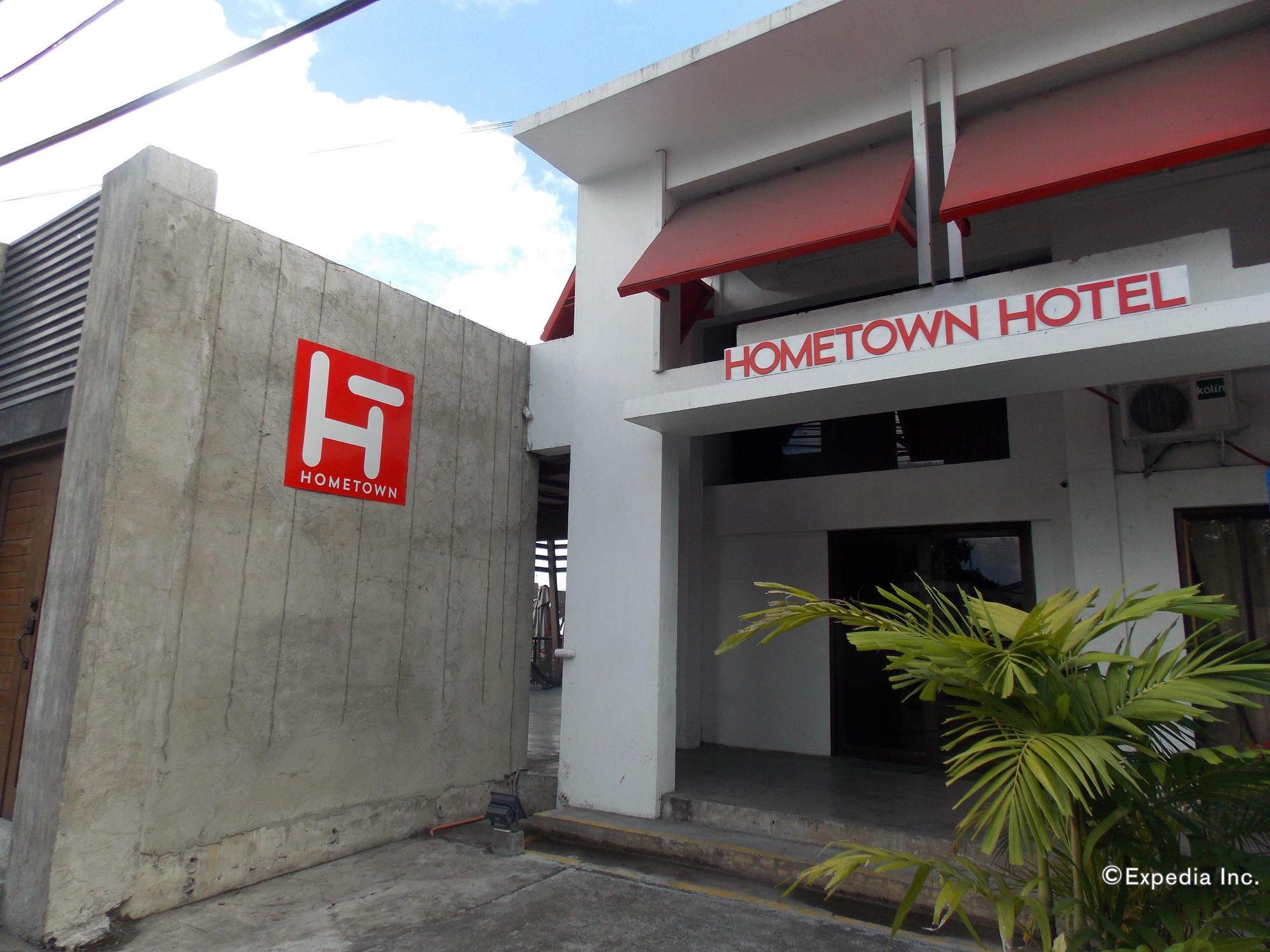 Hometown Hotel Bacolod Lacson