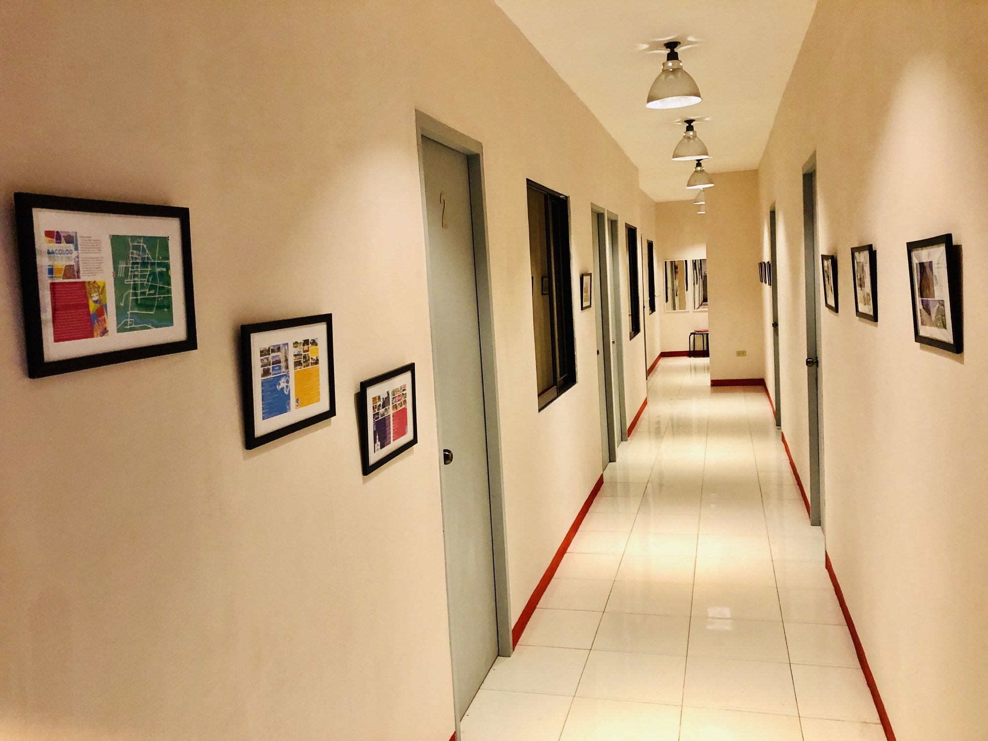 Hometown Hotel Bacolod Lacson