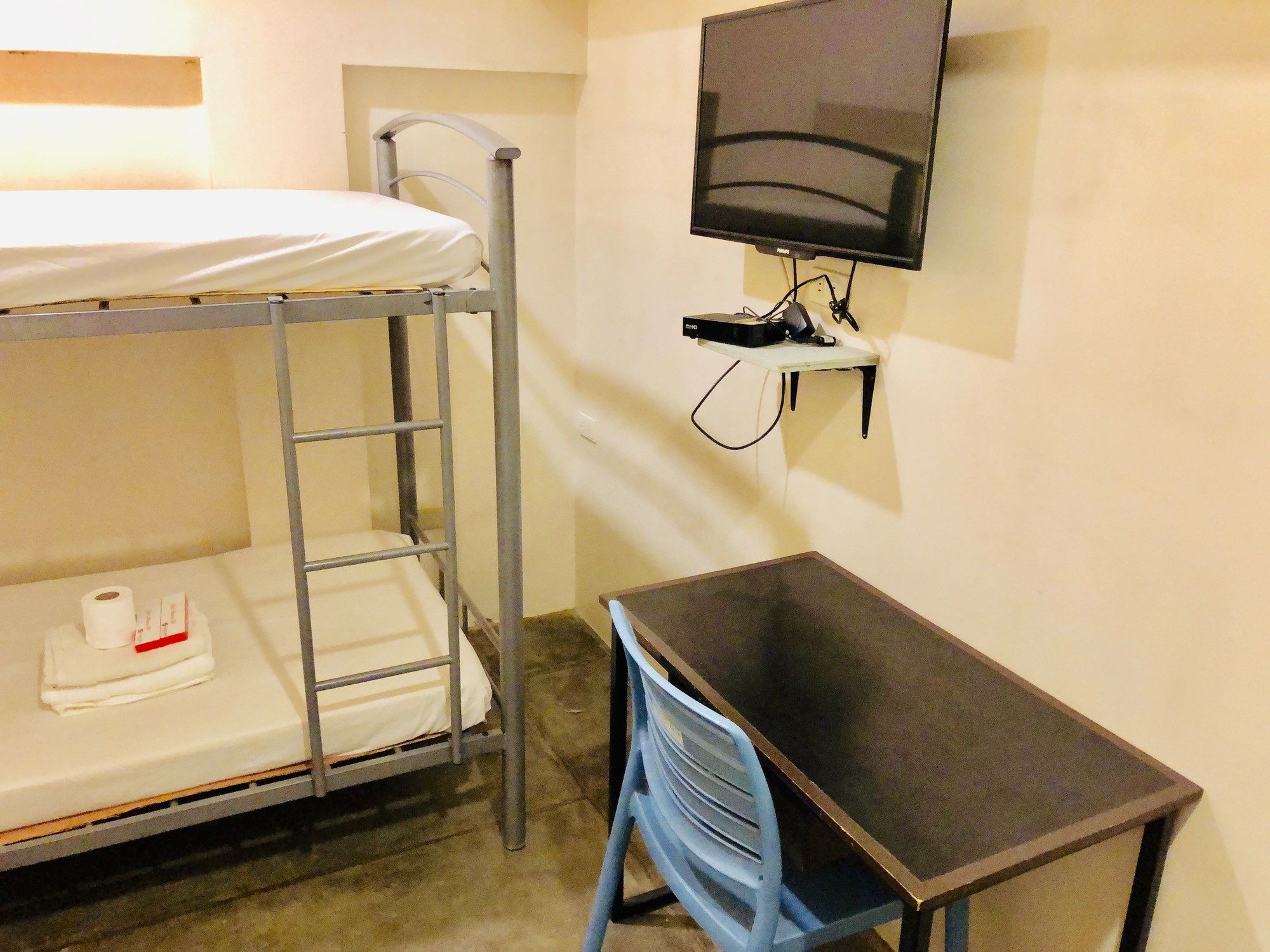 Hometown Hotel Bacolod Lacson