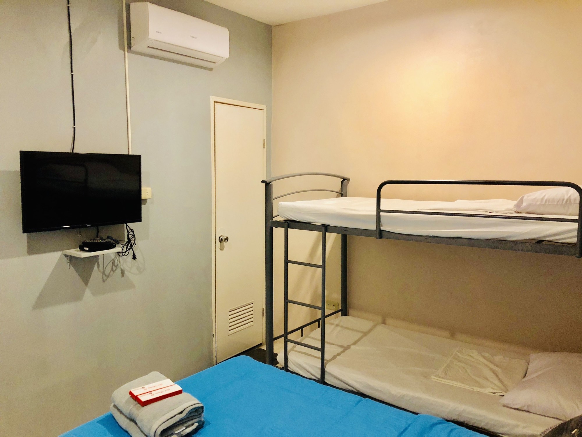 Hometown Hotel Bacolod Lacson