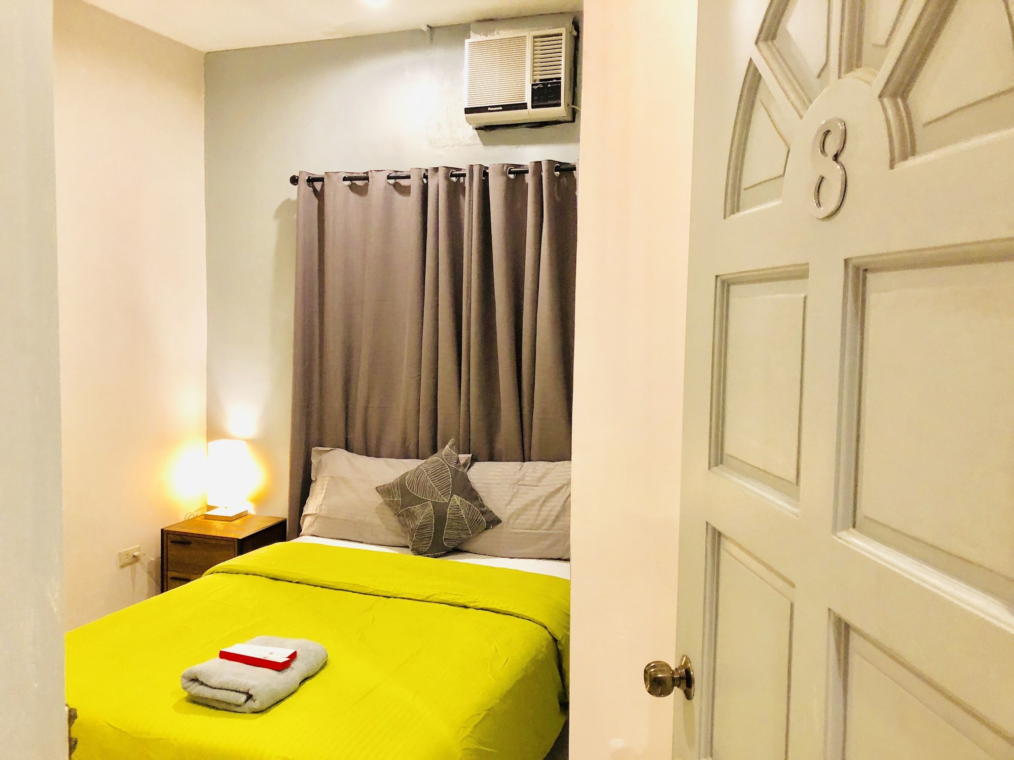 Hometown Hotel Bacolod Lacson