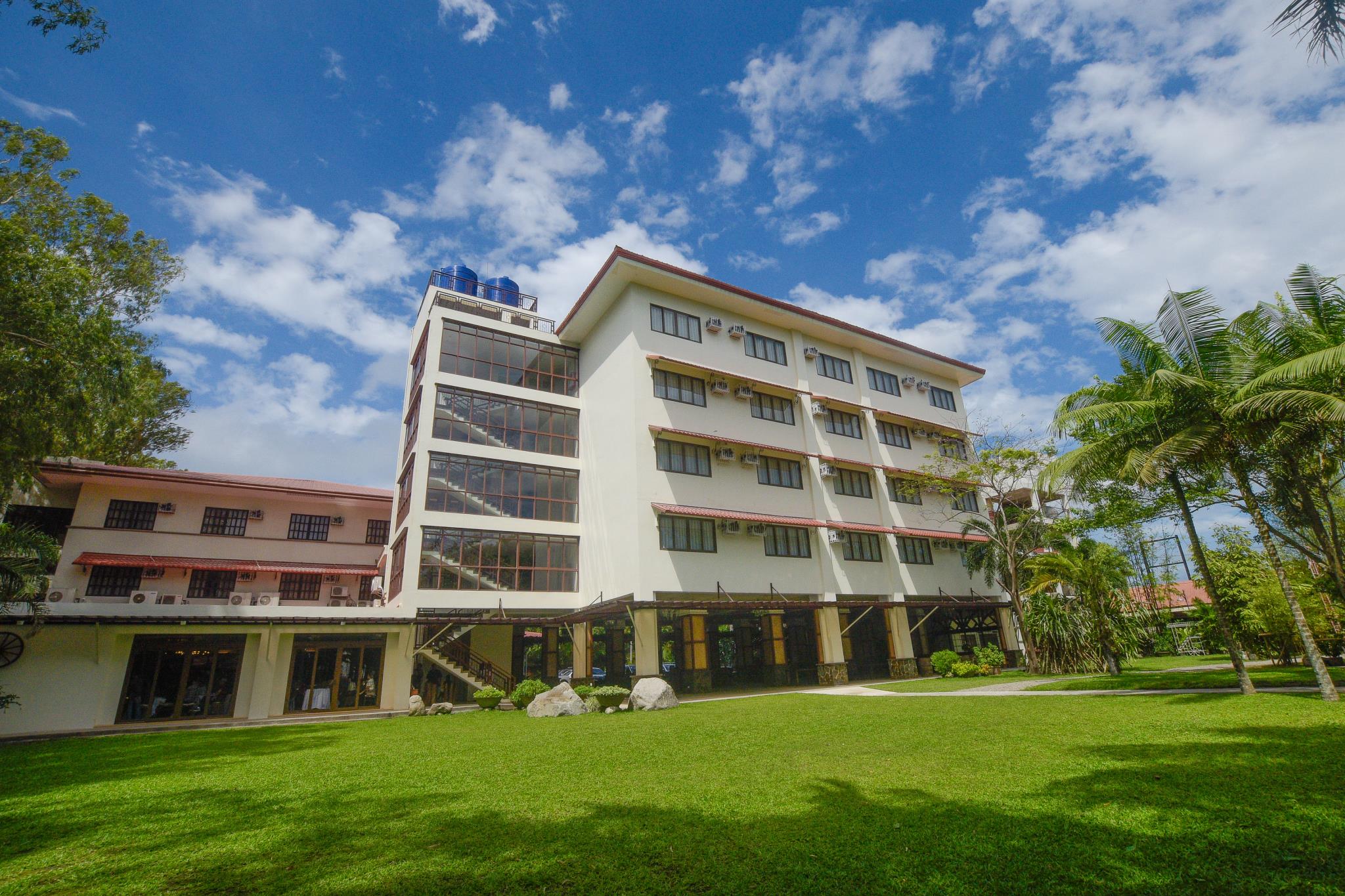 Nature's Village Resort