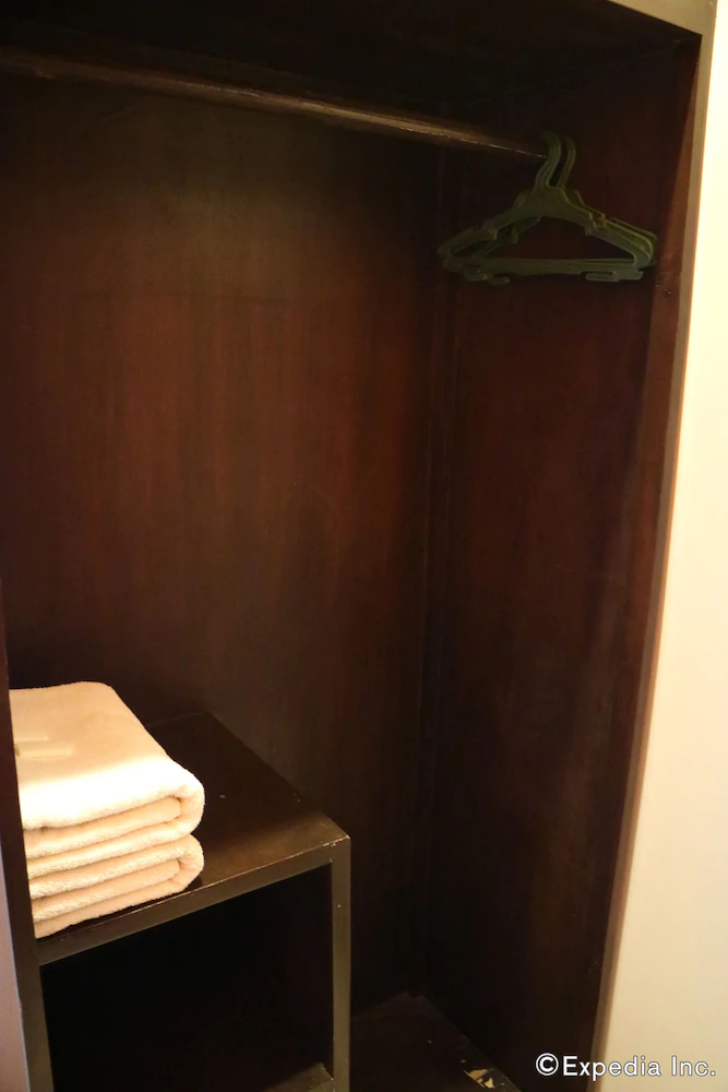 Negrense Suites