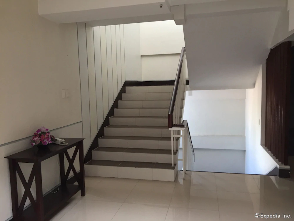 Negrense Suites