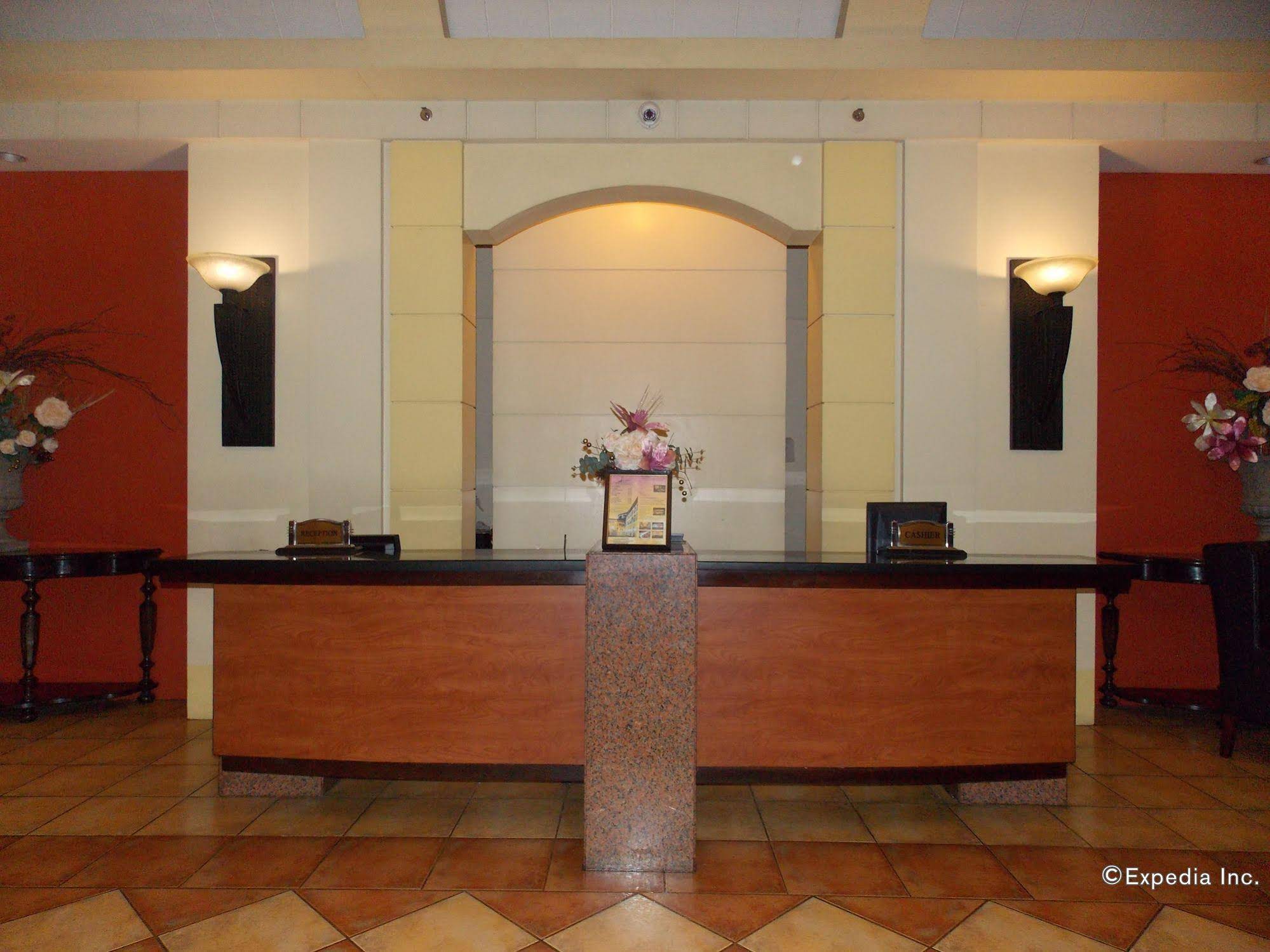 Planta Centro Bacolod Hotel & Residences