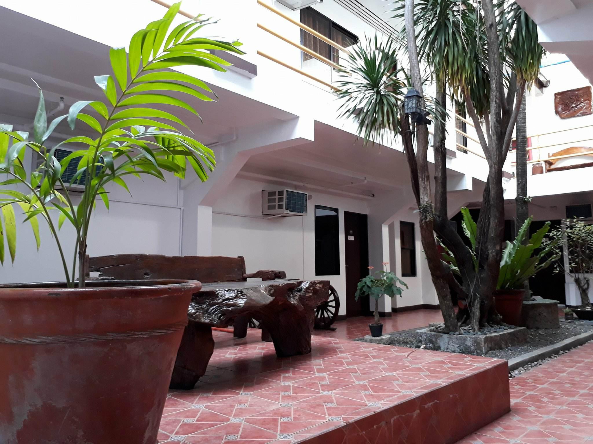 Pleasant Travelers Pension House
