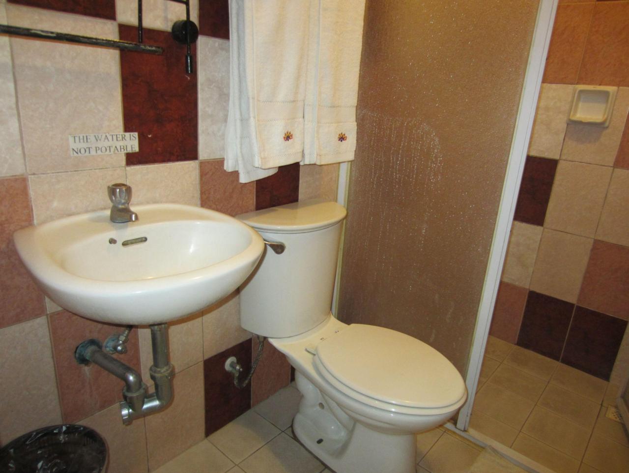 Tamera Plaza Inn