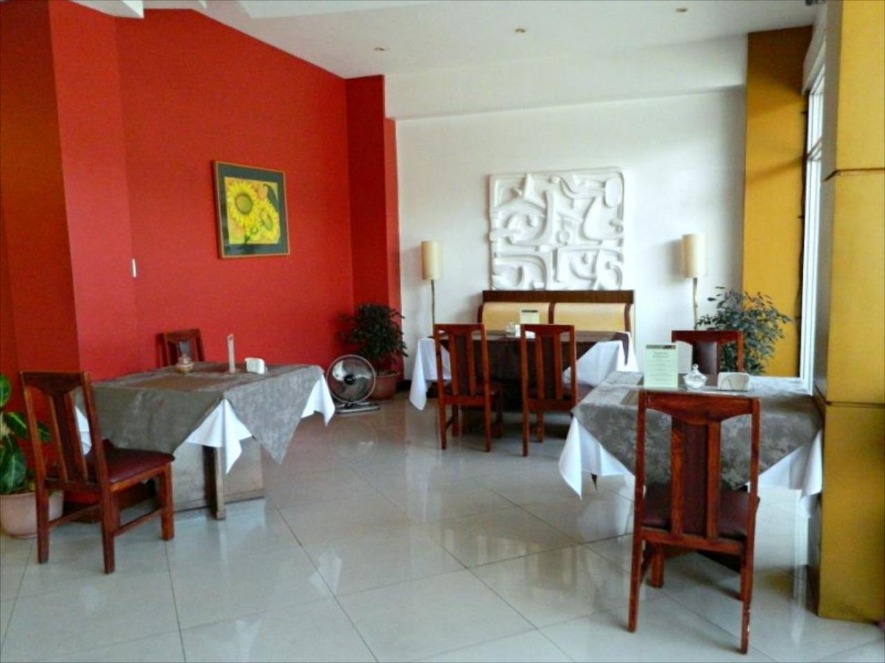 Tamera Plaza Inn