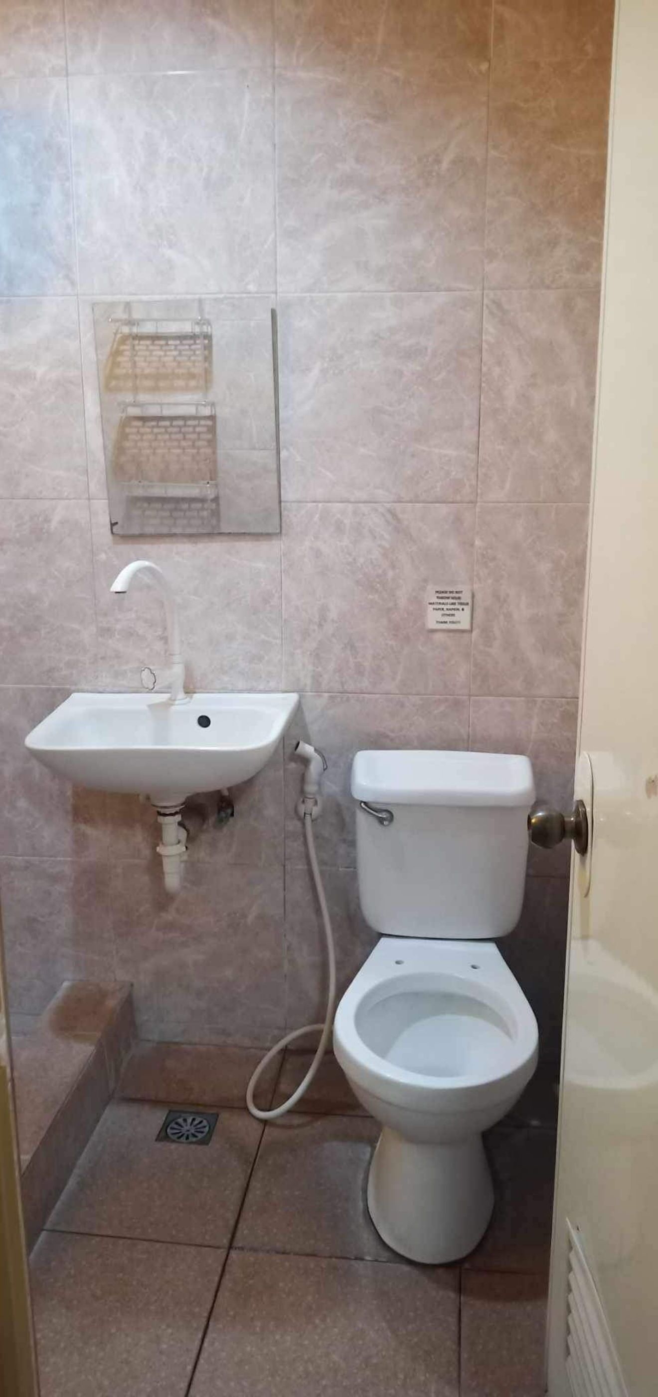 Evita Hotel Bacoor By Oyo
