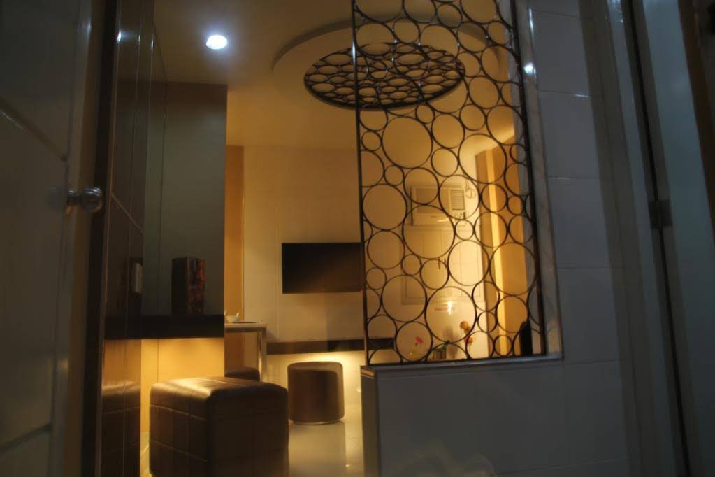 One Serenata Hotel Bacoor