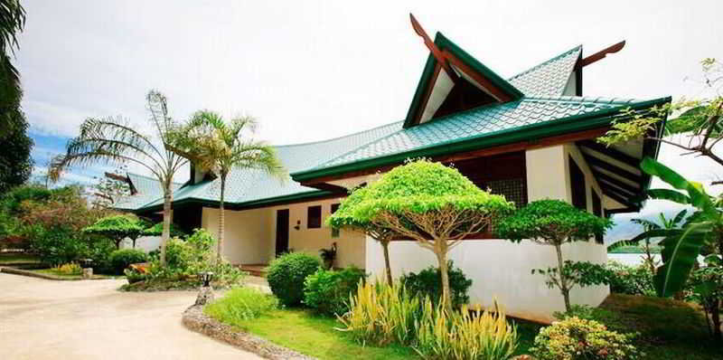 Badian Island Wellness Resort