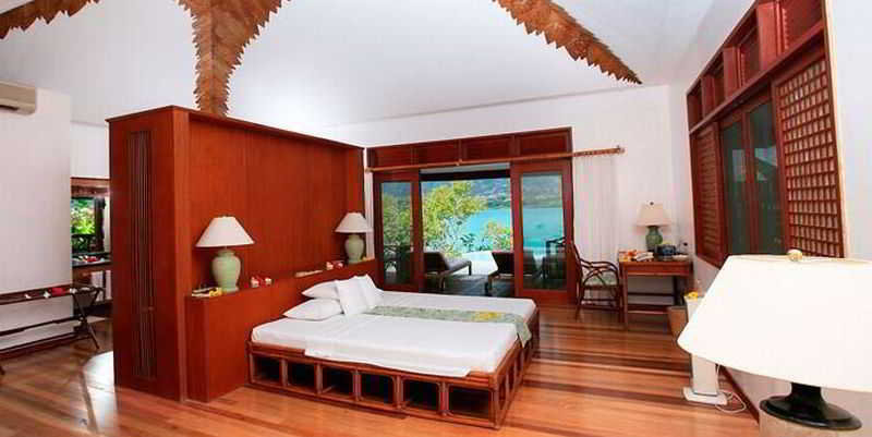 Badian Island Wellness Resort