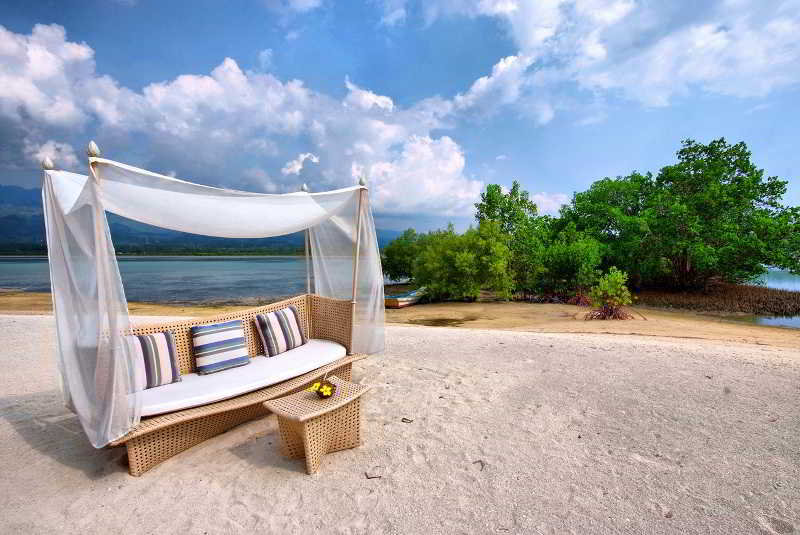 Badian Island Wellness Resort