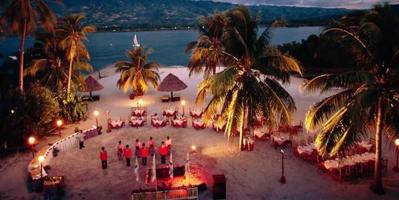 Badian Island Wellness Resort