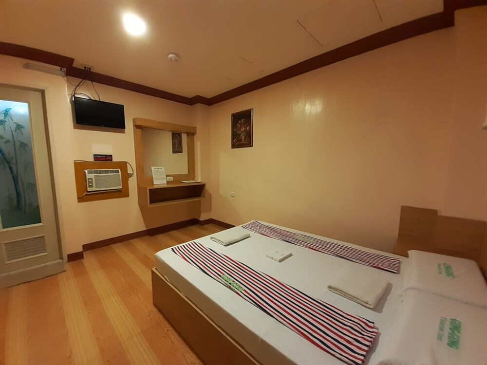 Ging Ging Tourist Inn by OYO Rooms