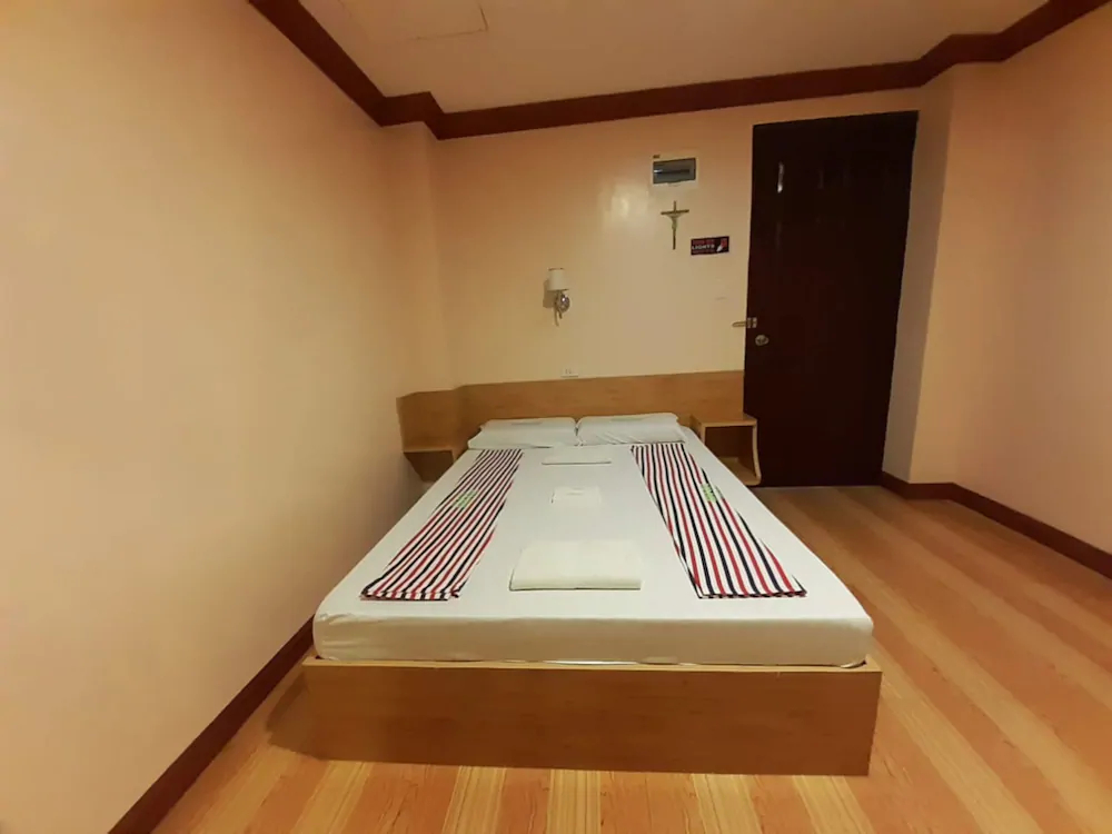 Ging Ging Tourist Inn by OYO Rooms