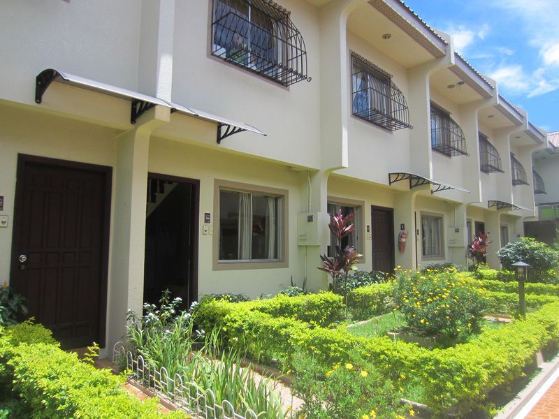 Baguio Holiday Villas
