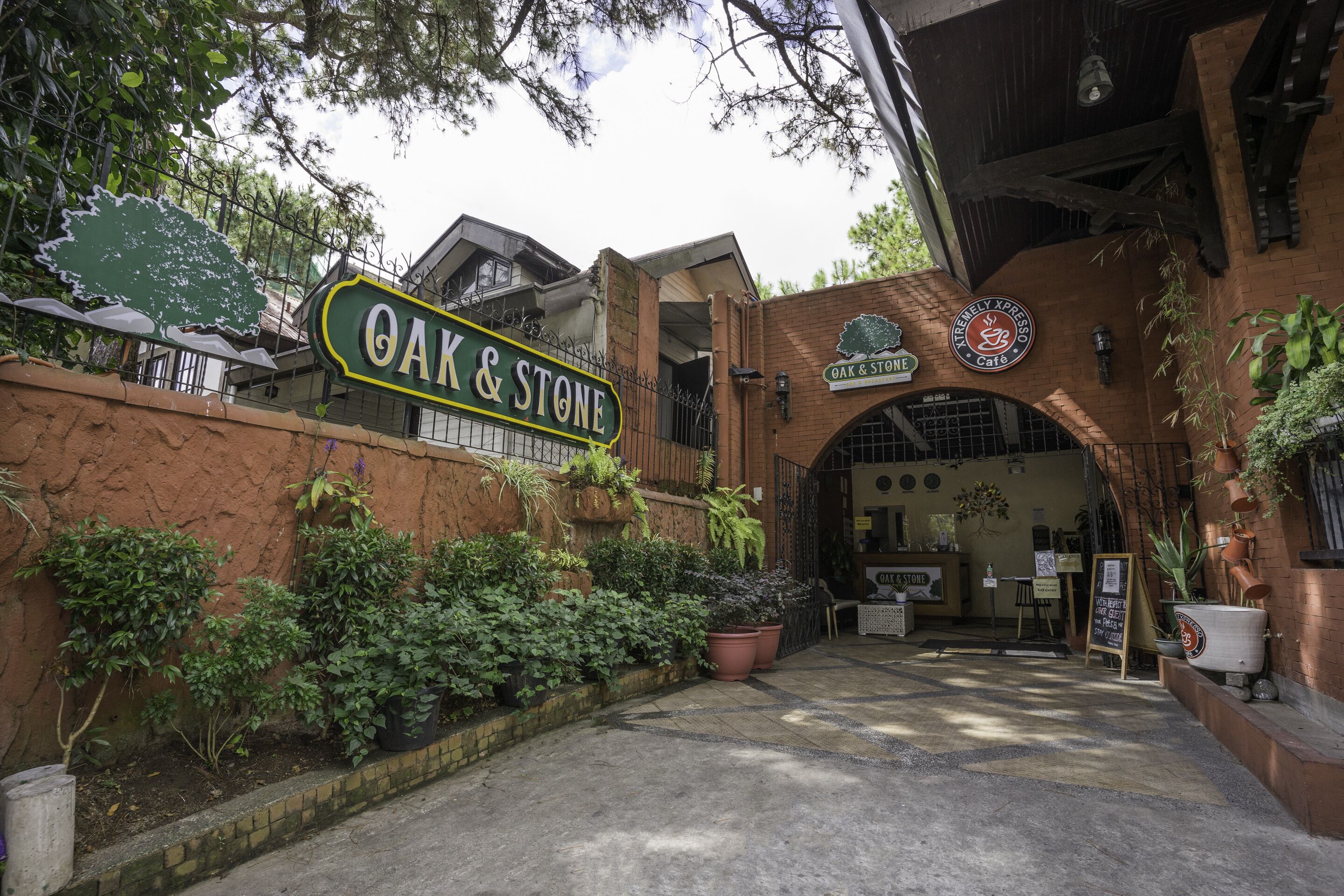 Capital O 729 Oak And Stone Bed And Breakfast