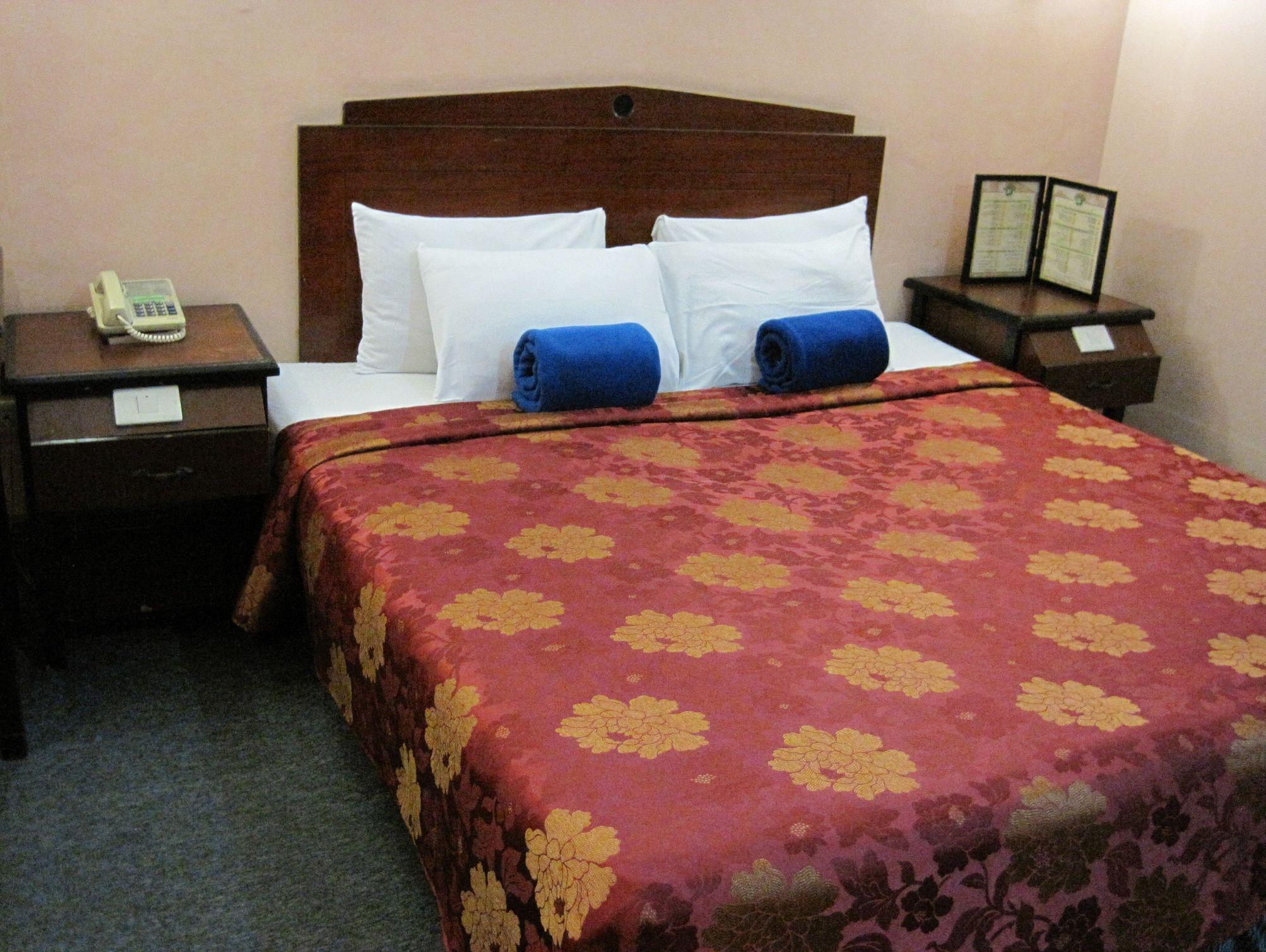 City Travel Hotel