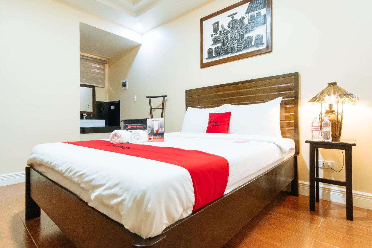 Hotel Ramiro by RedDoorz